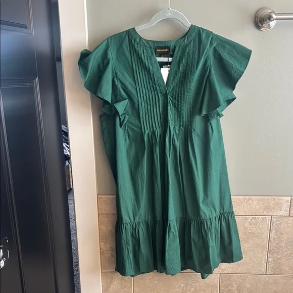Sugarlips Dresses | Sugarlips Lizzy Pleated Emerald Green Dress | Color: Green | Size: M | Krisbethm's Closet